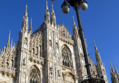 duomo-milan_181624-8600[1]