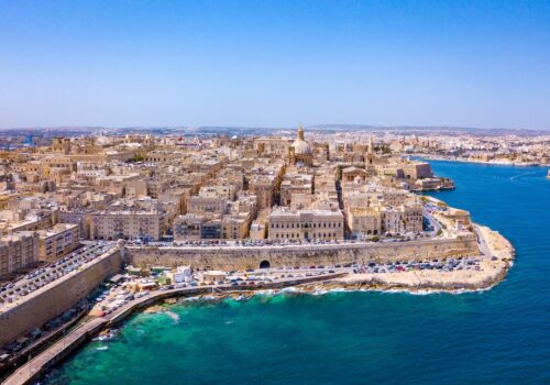 toma-aerea-antigua-ciudad-valletta-malta_181624-49585[1]